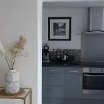 Holiday home Chaleureux Le Petit Mauze Nouaille-Maupertuis
