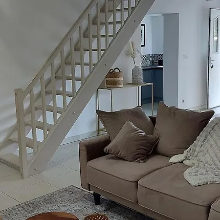 Chaleureux Le Petit Mauze *