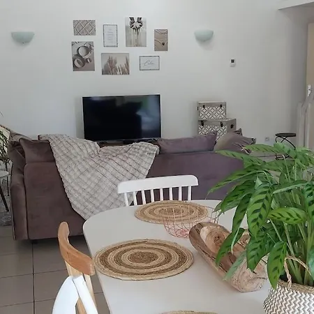 Chaleureux Le Petit Mauze Vakantiehuis