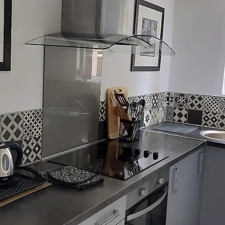 Chaleureux Le Petit Mauze *