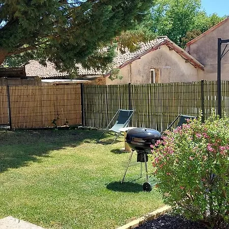 Chaleureux Le Petit Mauze Vakantiehuis